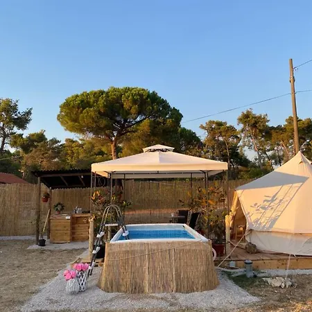 Camping Estera & Perla Luksustelt *